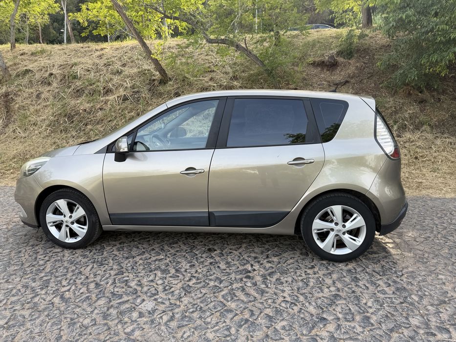 Renault Scenic 1.5 Dci 2012 — photo 3
