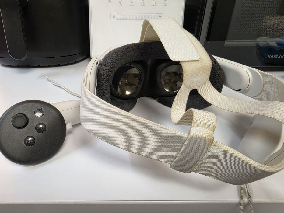 Очки виртуальной реальности  Oculus  Meta Quest 3 512Gb