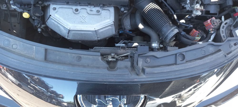 pas przód przedni chłodnice peugeot 207 benyzna bez klimy