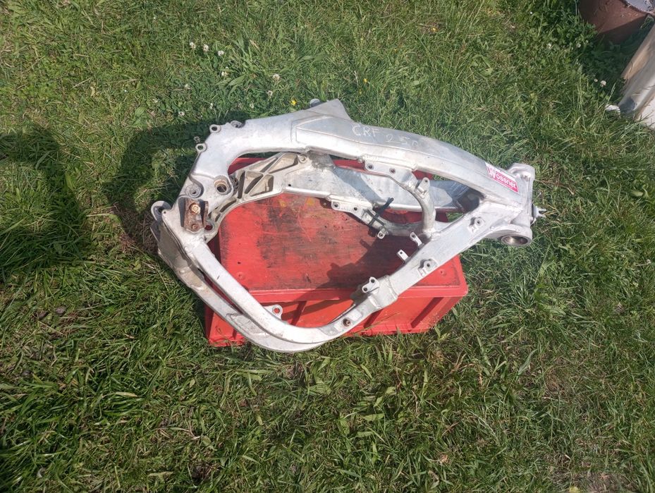 Rama Honda CRF 250 suprema motocross enduro obudowa szkielet R4