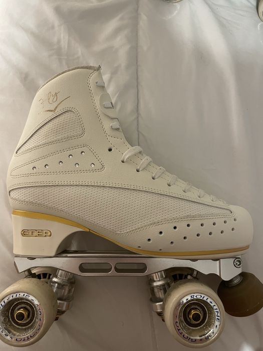 Patins de competição, bota fly