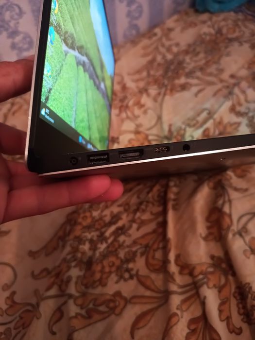 Продам ноутбук DEL PRECISION 5510 15.6"i7-6820 HQ,Hvidia 2GB,16GB