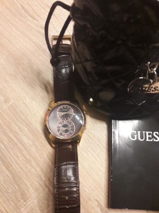 Zegarek guess W0376G3