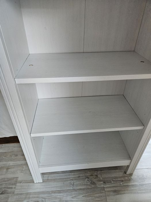 Ikea Hemnes witryna regał 65 cm biały