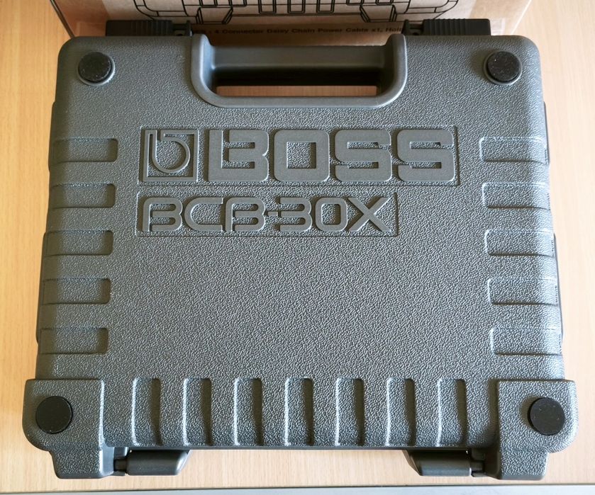Pedalboard Boss Alimentador e Cabos