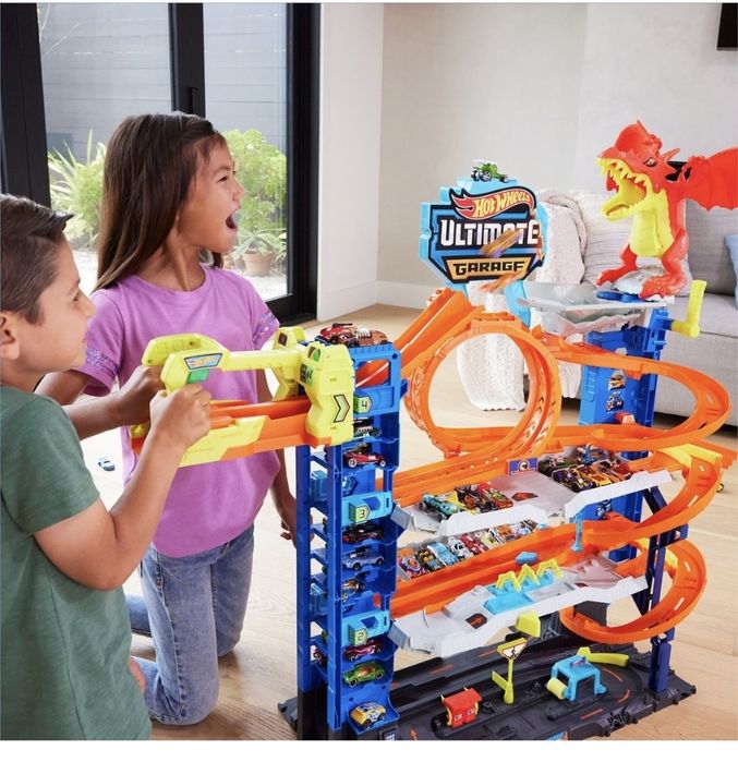 Hot Wheels City Let's Race Garage Playset мегагараж Легенданий гараж