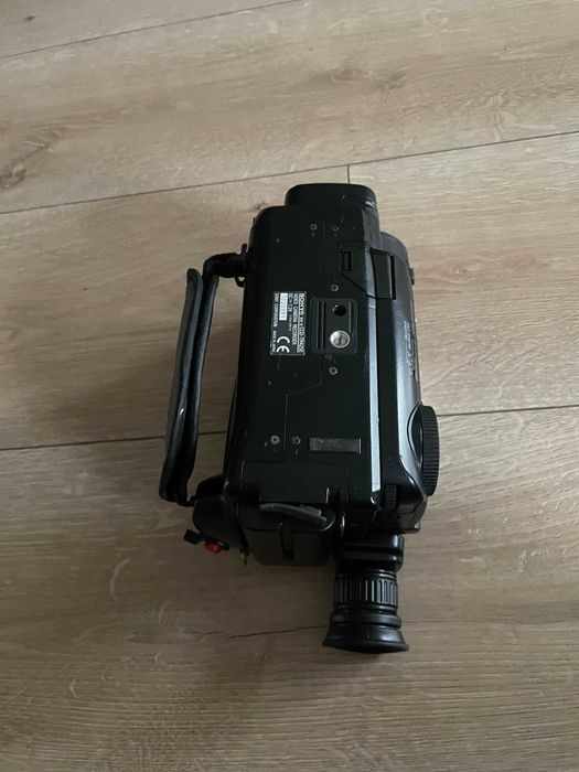 Kamera Sony Handyca + akumulator + podwójna ładowarka