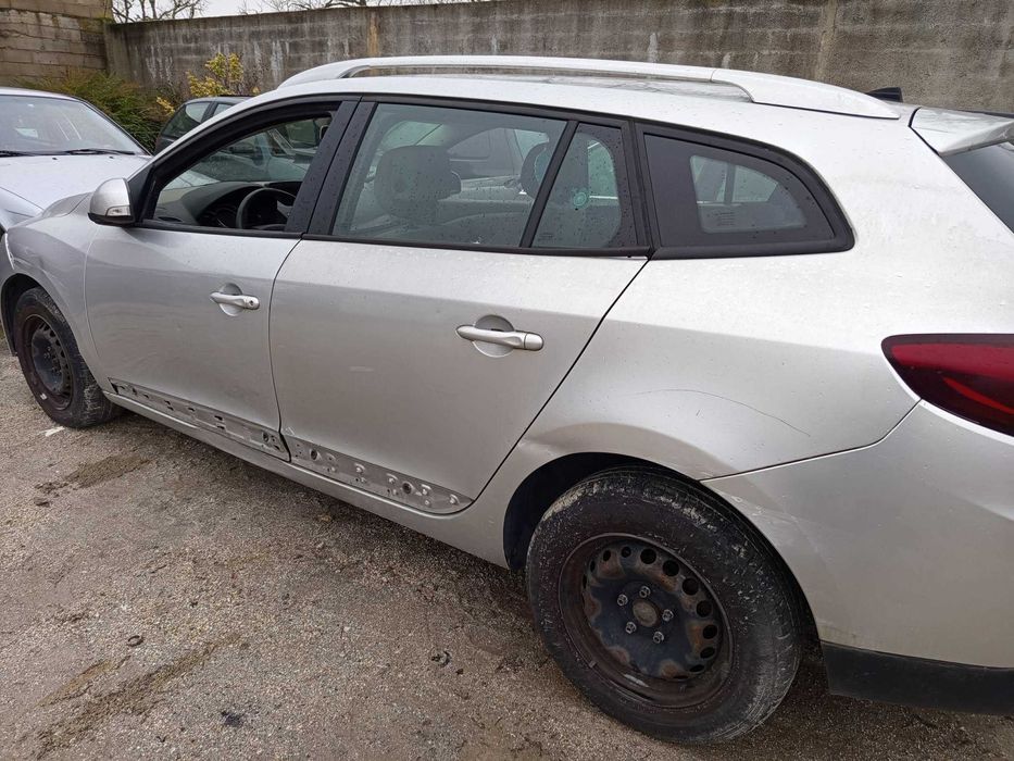 Para peças Renault Megane III SW 1.5DCI ano 2010