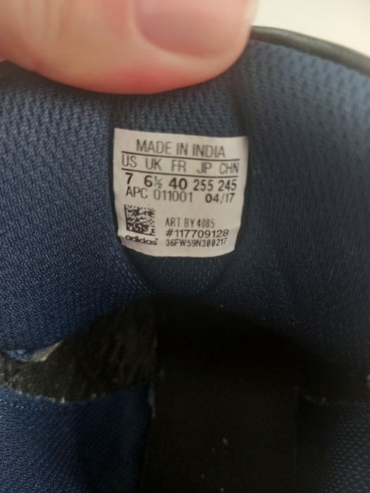 Buty Adidas za kostkę Buty Varial Mid J BY4085 Cblack/Conavy/Dgsogr