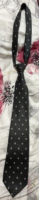 Krawat męski elegancki