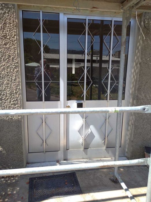 3 Portas em alumínio