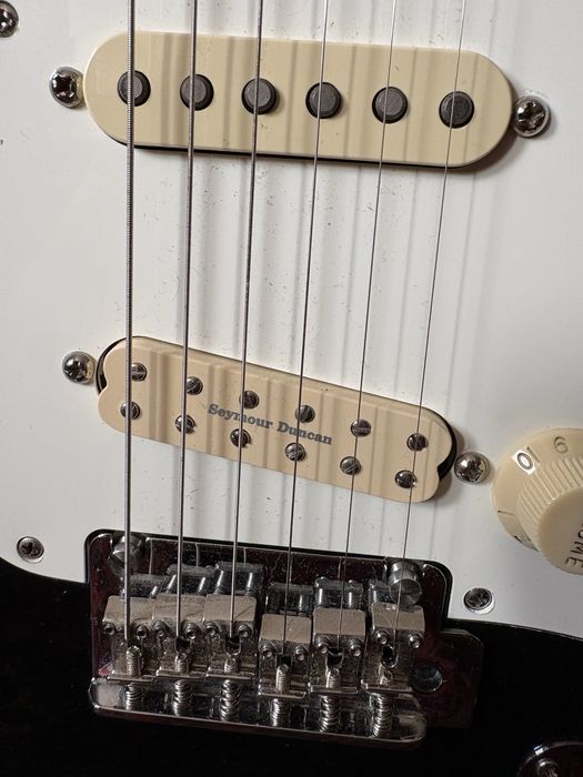 Fender Stratocaster Player II com upgrades