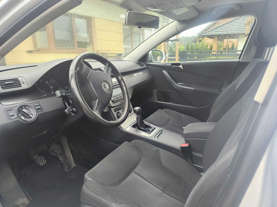 VW Passat B6 2.0 TDI 2005 Rok