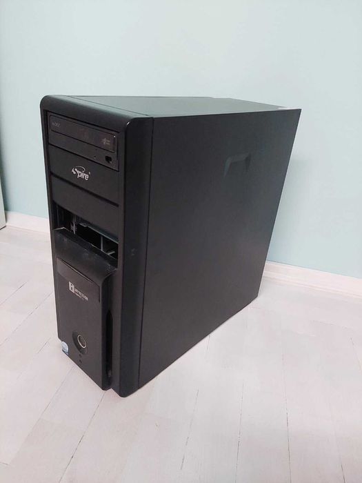 Комп'ютерний корпус