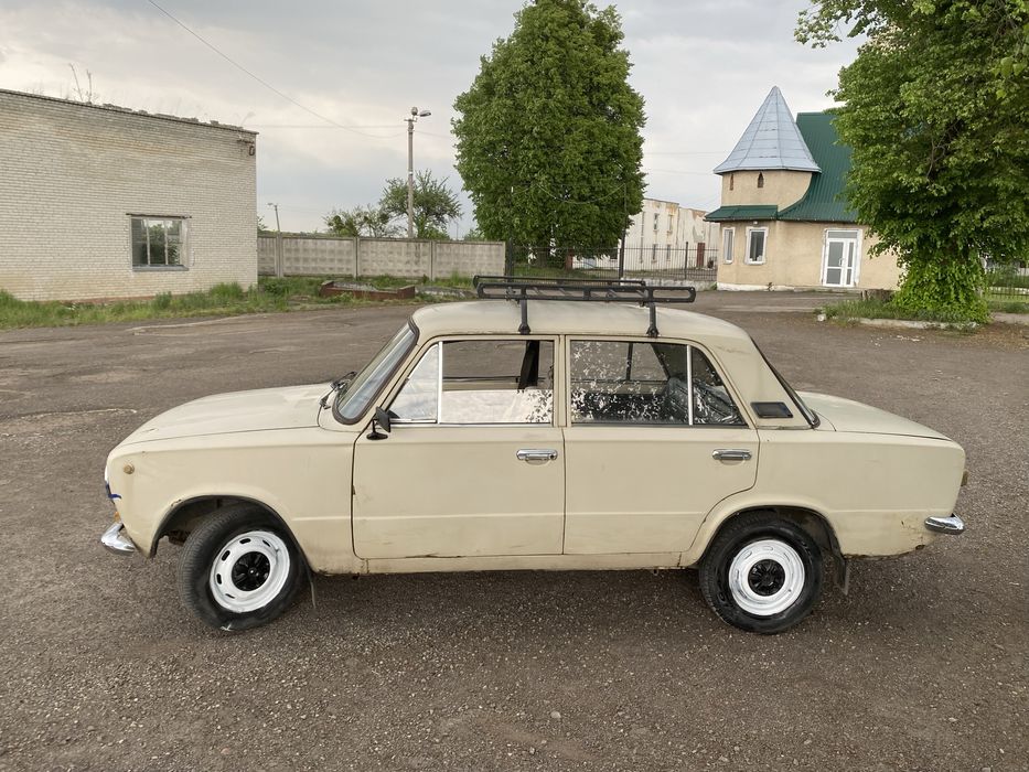 ВАЗ 21013 у хорошому стані