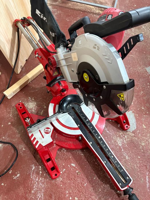 Serra de Esquadria Einell em excelente estado