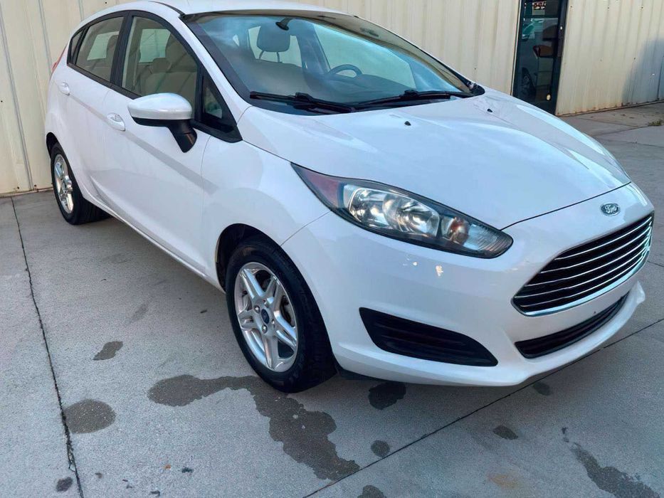 Ford Fiesta SE      2018