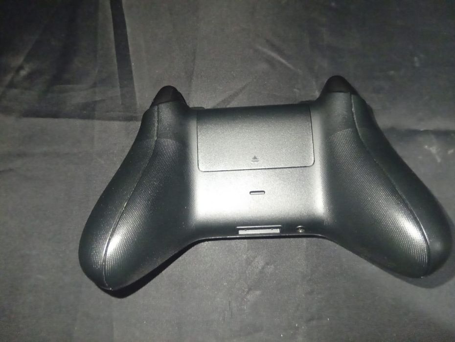 Xbox séries s Carbon Black (1TB)