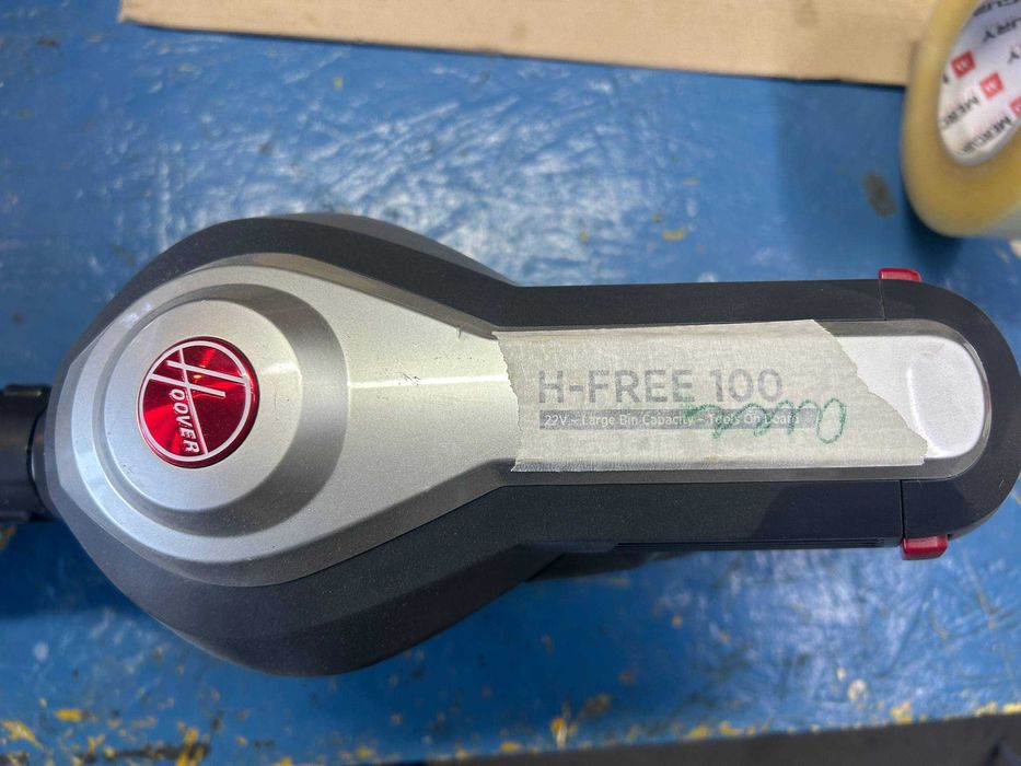 Бездротовий вертикальний пилосос Hoover H-Free 100 з акумулятором 22v