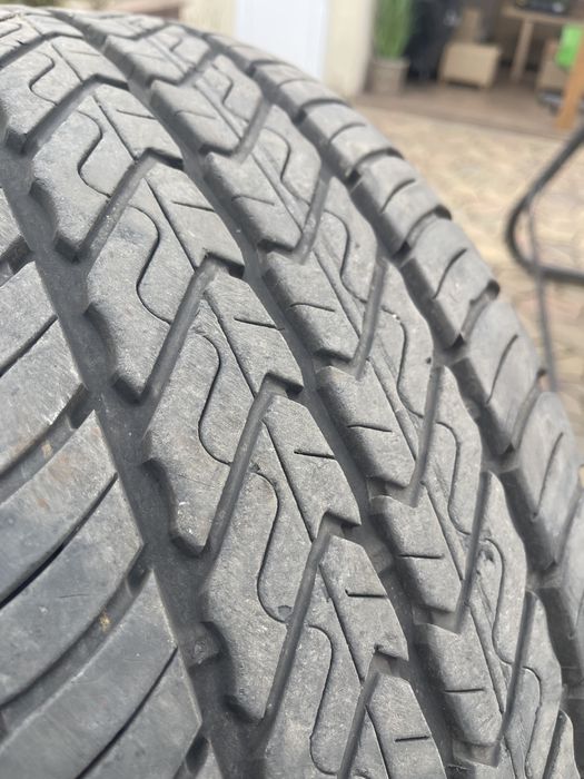 Dunlop 225x55x17C do busa
