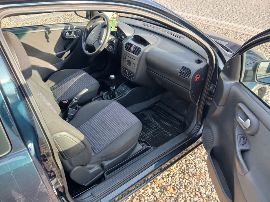 Opel Corsa C  1,0 2003r