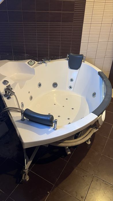 Продам джакузі б\у