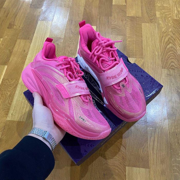 Оригінальні баскетбольні кросівки Anta KAI Kyrie 1 “Jelly”