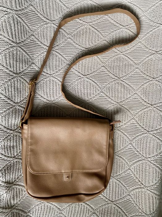 Torebka z dwustronną klapką