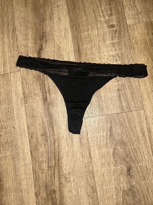 Черные красивые ажурные трусики черного цвета. В идеальном состоянии