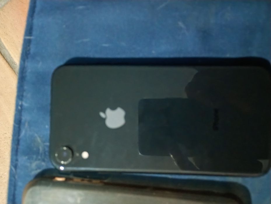 iPhone XR bom estado