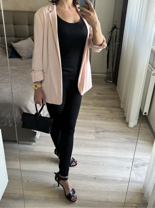 Różowa jasnoróżowa marynarka oversize żakiet róż Stradivarius M 38