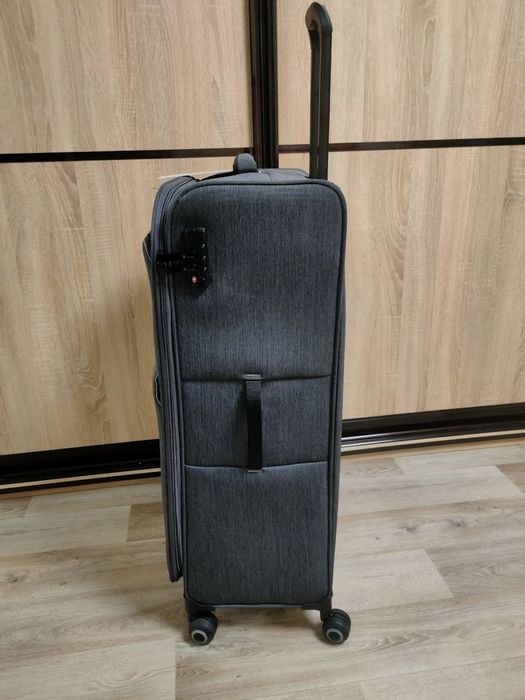 Чемодан большой, чемодан на колесах,валіза великого розміру з тканин