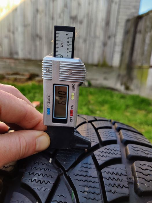 Opona Dunlop SP winter sport 3D 225/60/16