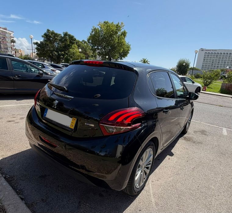 Peugeot 208gt 1.2