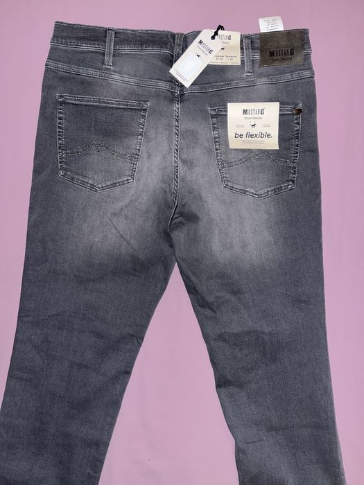 Wyprzedaż spodnie męskie Mustang.