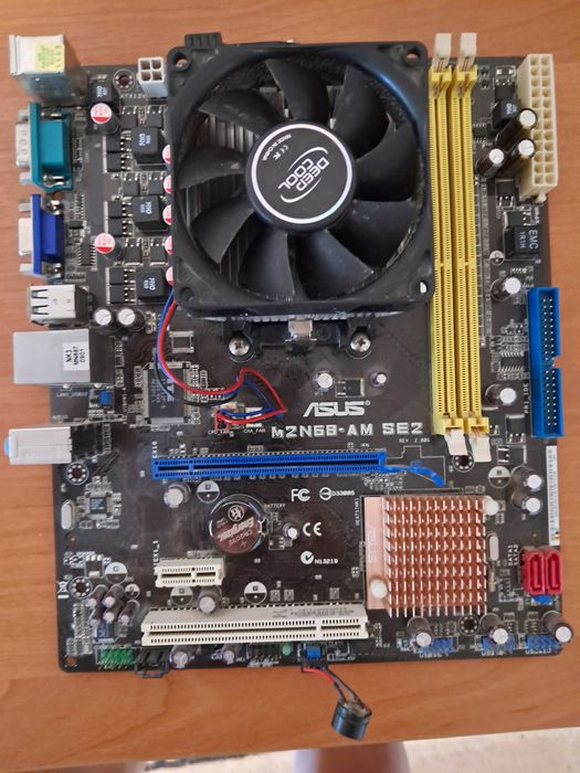 Материнська плата Asus M2N68-AM SE2