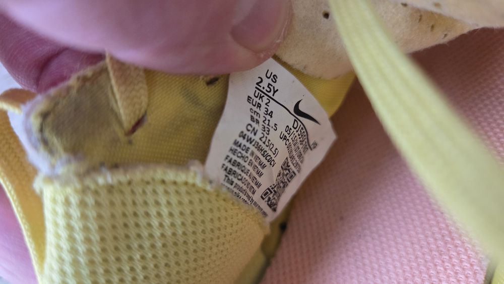 Korki dziecięce Nike Mercurial roz.34