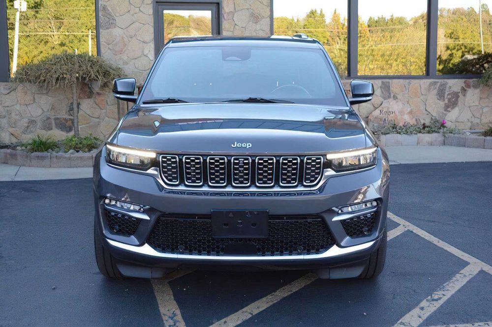 Jeep Grand Cherokee Summit 4xe      2023