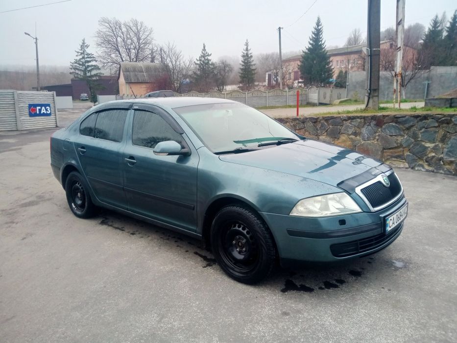 Skoda Octavia 1,6-MPI-- газ бенз