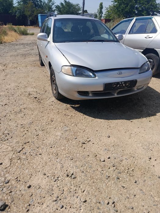Продам бампер HYUNDAI LAHTRA 97гв