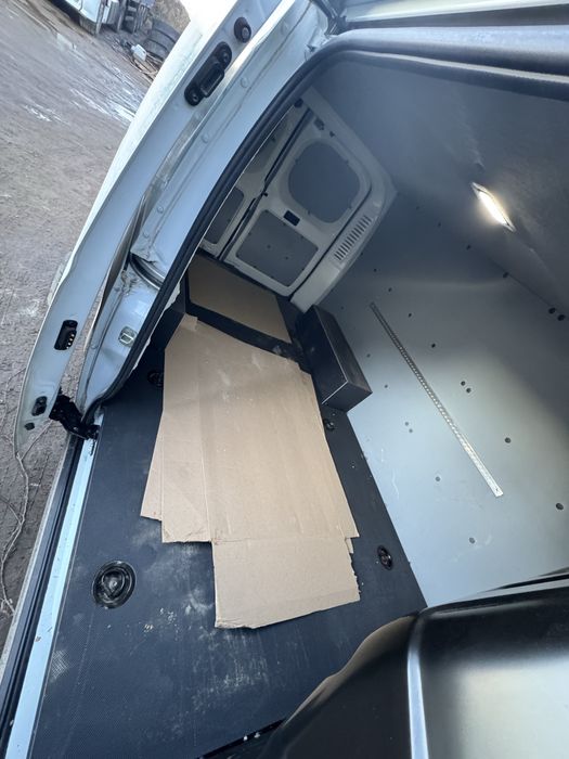 Електро бус максус