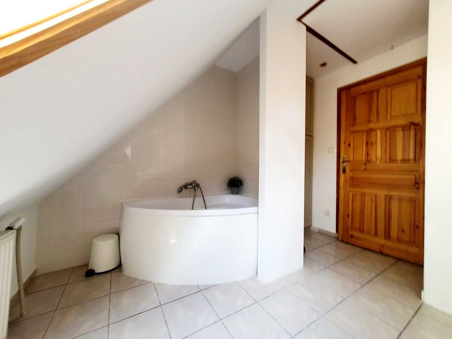 Pokoje na doby w Sopocie przy ul. 3 Maja 44.