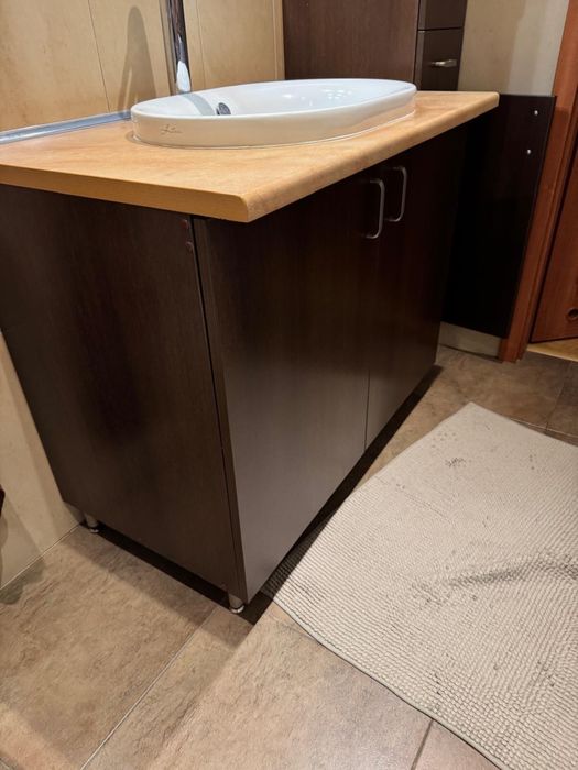 Zestaw mebli do łazienki