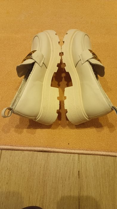 Mokasyny damskie demo sezonie