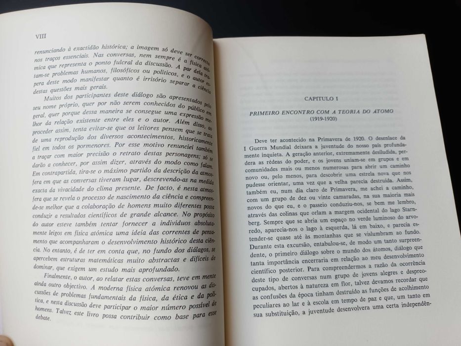 "Diálogos sobre Física Atómica" por Werner Heisenberg