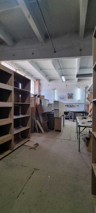 Продається комерційне приміщення.