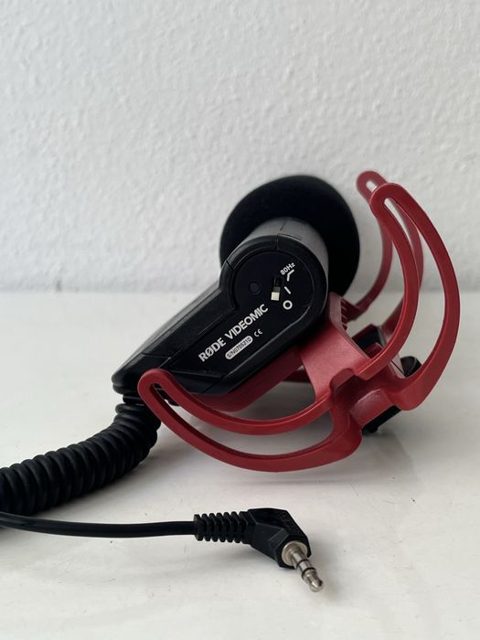 Micrófono RØDE VideoMic (Montura Rycote roja) - Muy poco uso