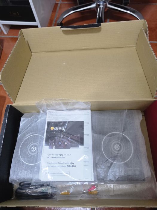Mesa pioneer DDJ 400