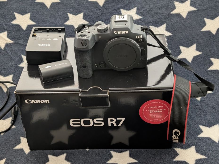 Câmera fotográfica Canon R7
