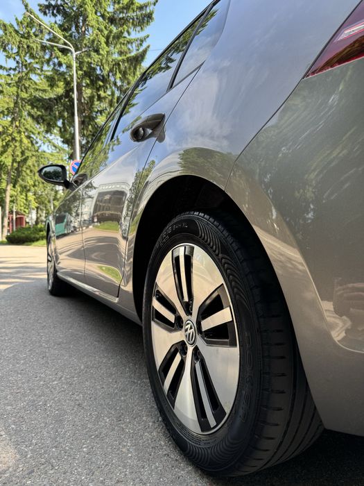 e-golf 2015  свіжопригнаний